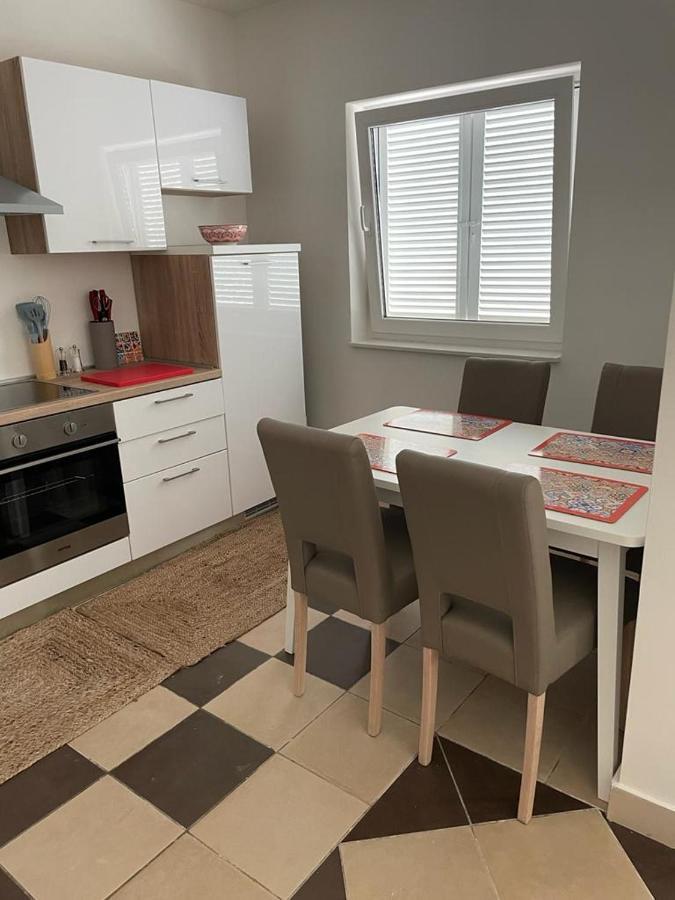 Cittanova Boutique Apartment Con Piscina Novigrad Istria Exterior foto